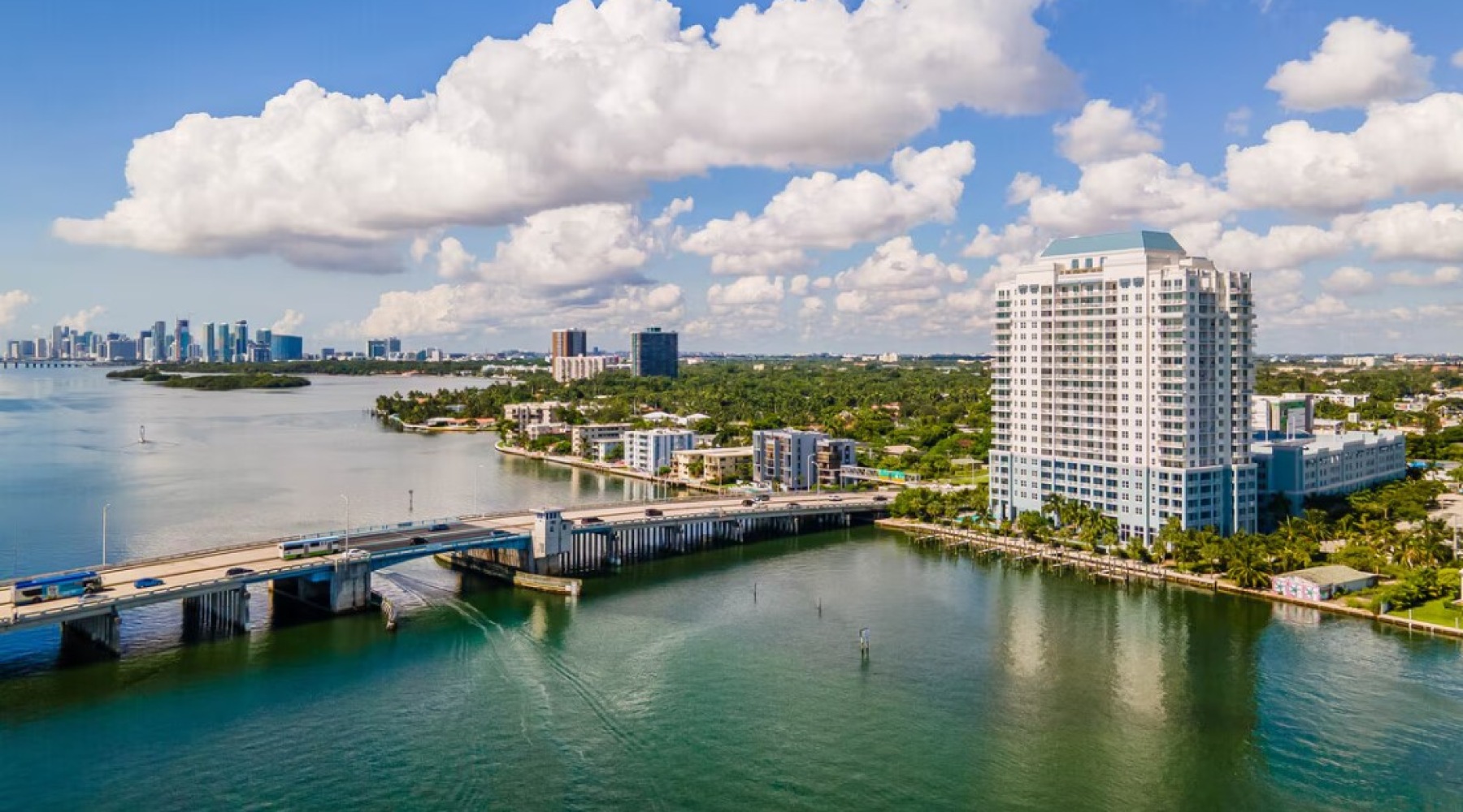 Diamond Living on Biscayne Bay